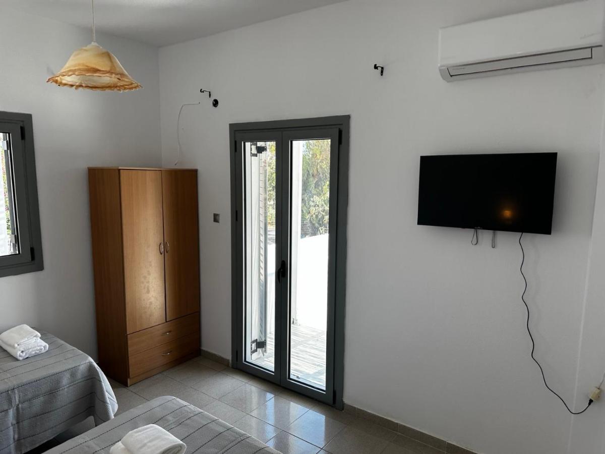 Santorini Style Rooms Vóthon Екстериор снимка